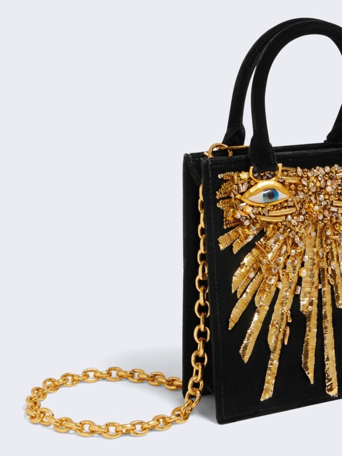 Schiaparelli nose bag