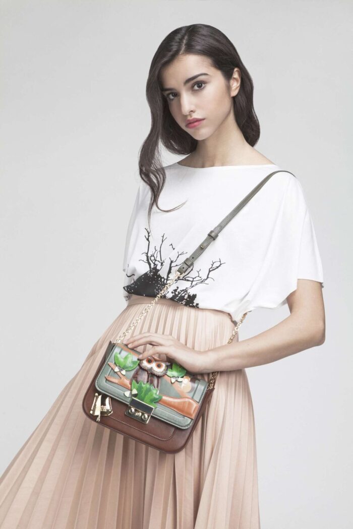 Owl Look Cross Body Bag Bags annalisa caricato Coveti