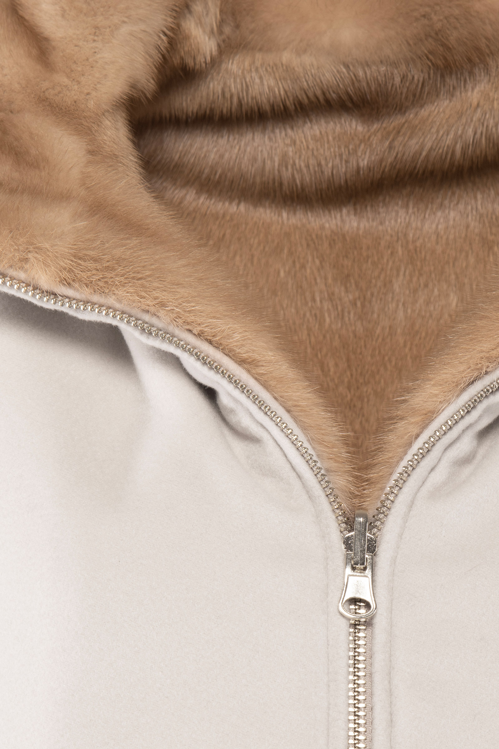 Cashmere vest and light pastel mink - Image 8