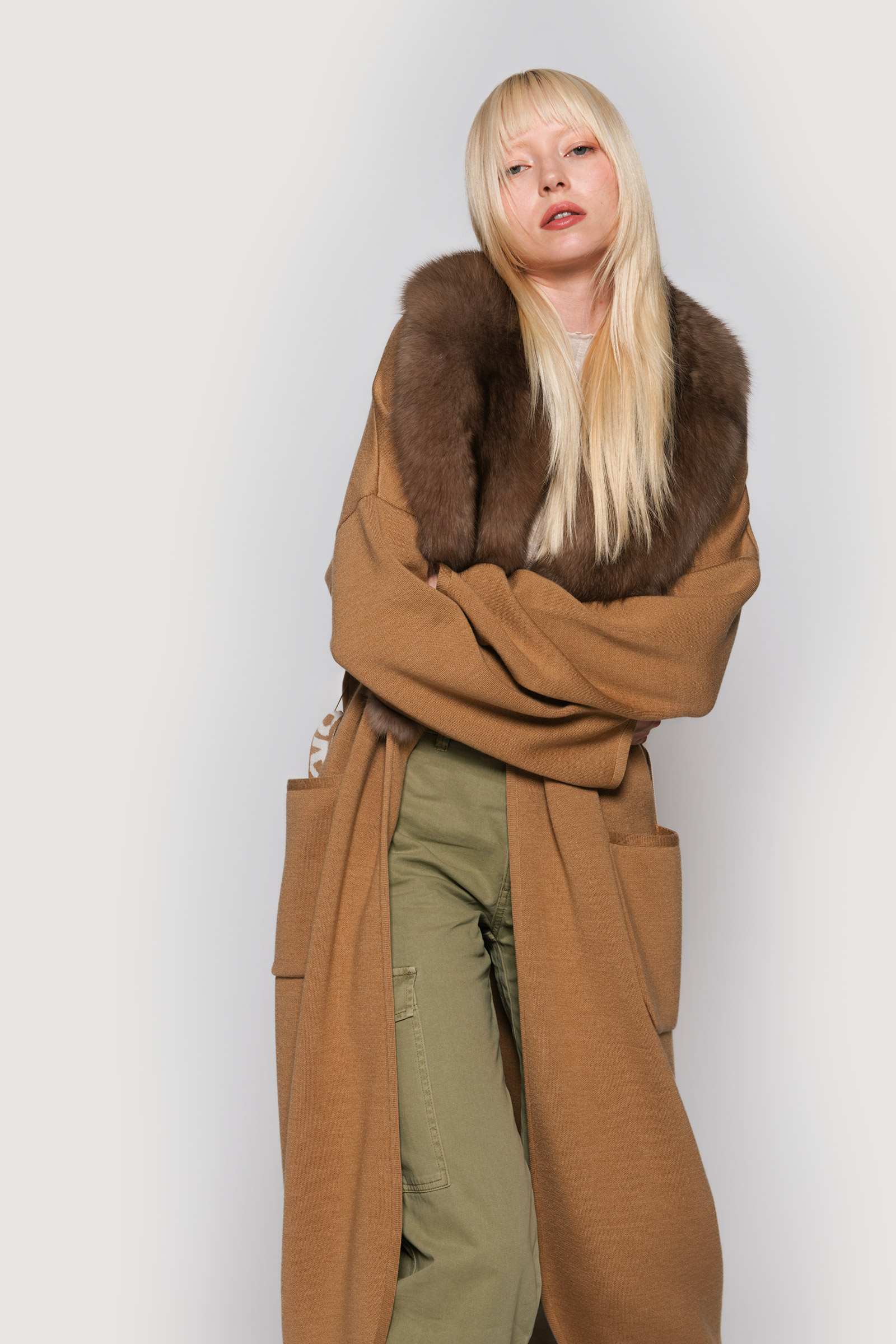 Dallas cashmere coat with graphite sable - Image 7