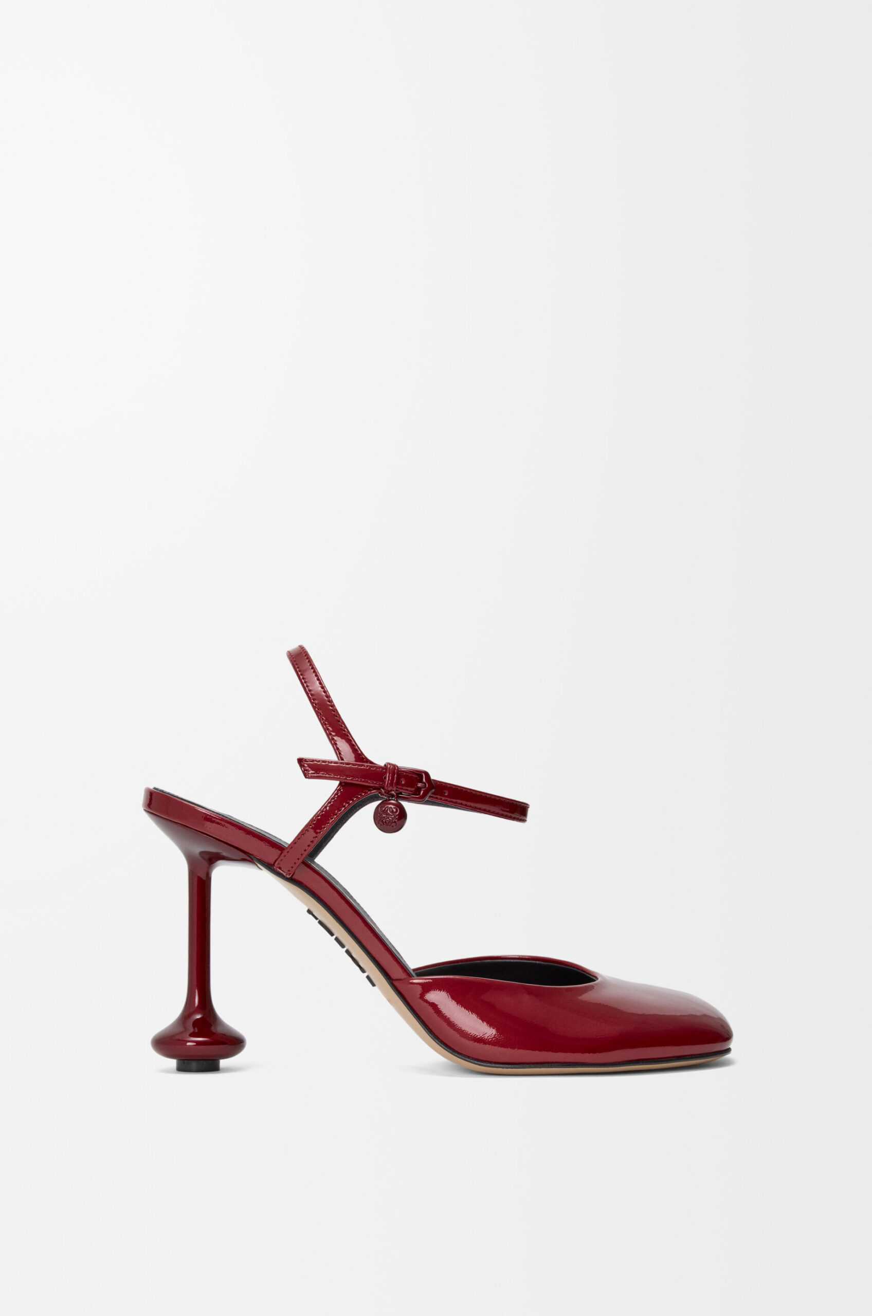 Toy Ankle Strap Pump
In Soft Patent Lambskin - Image 2