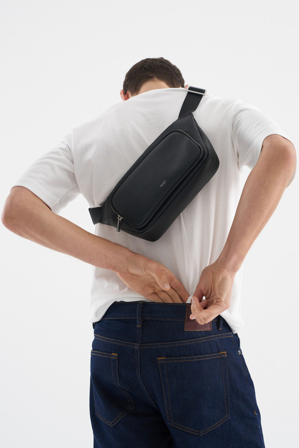 Larsen Sling Bag - Image 5